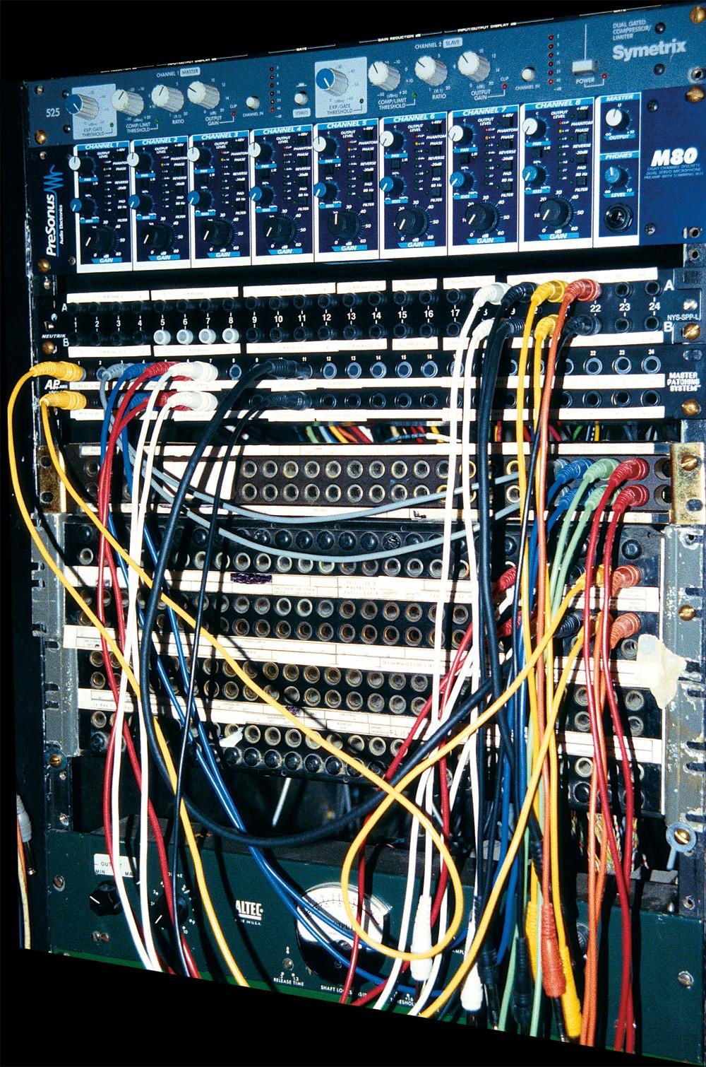 patchpanel.jpg